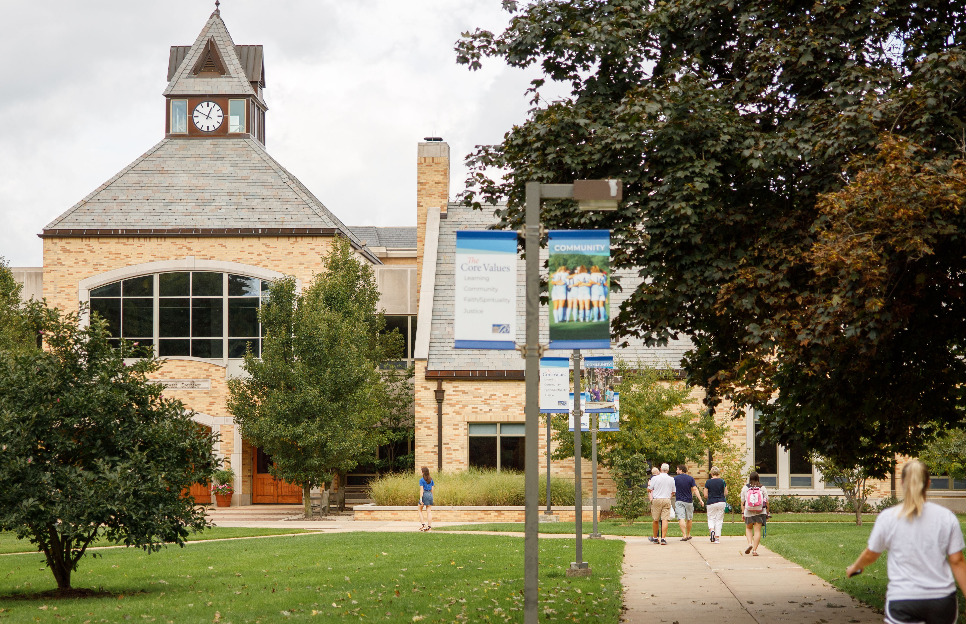 Board of Trustees Elects New Members