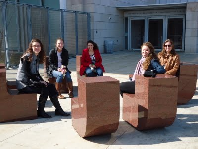 HUST students at the Chicago Art Institute