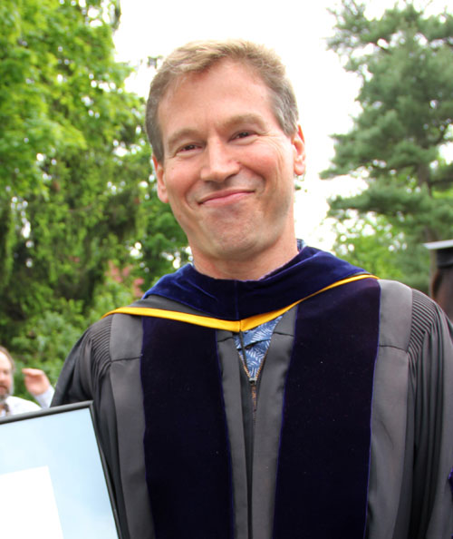 Professor William Svelmoe, a 2012 recipient of the Maria Pieta Award. 