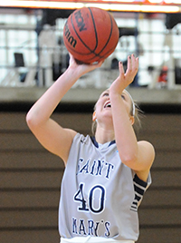 Eleni Shea goes up for a layup in the second half against Hope.