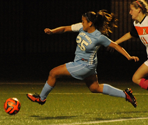 Liza Felix prepares to send a sliding-shot toward goal in the 75th minute.